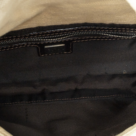 Fendi Baguette - Picture 9 of 10